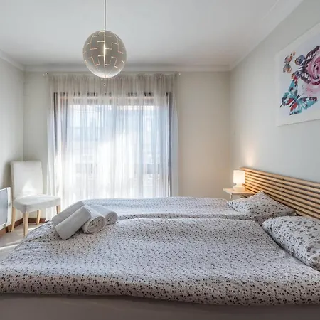 Guestready - Sunny Disposition Porto